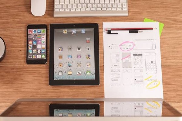 Les avantages et inconvénients des ordinateurs portables et des tablettes tactiles pour travailler en mobilité