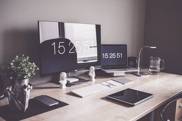 Les avantages et inconvénients des ordinateurs de bureau et des ordinateurs portables