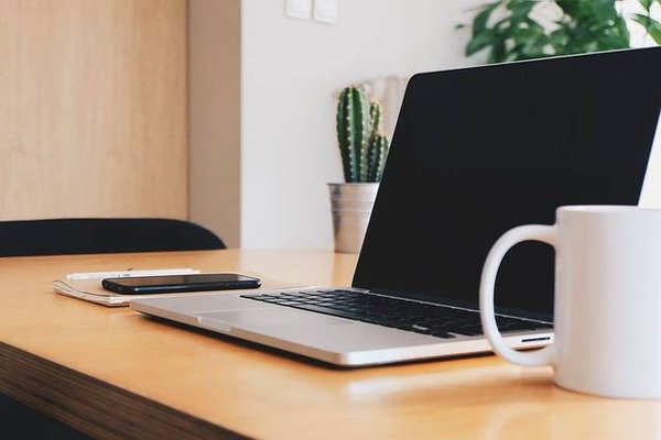 Les avantages et les inconvénients des ordinateurs portables pour les professionnels