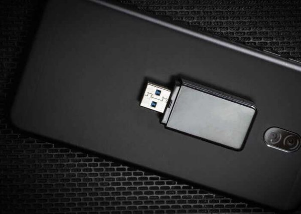 Cloud, clé USB, disque externe, etc : où stocker ses données ?